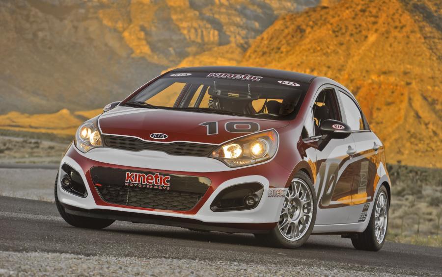  Kia Rio B-Spec Racer 2011 года  (фото 23 из 25)